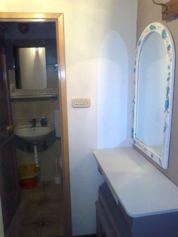 Apartment Anetica เซรส ภายนอก รูปภาพ